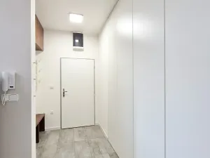 Pronájem bytu 2+kk, Praha - Vršovice, Holandská, 41 m2