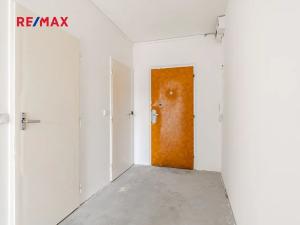 Prodej bytu 2+kk, Praha - Kobylisy, Hlaváčova, 47 m2