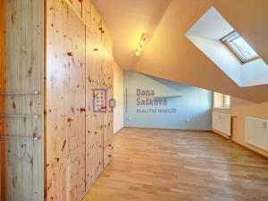 Pronájem bytu 3+1, Jindřichův Hradec, Nušlova, 74 m2