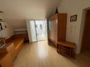 Pronájem bytu 1+kk, Pardubice, K Dolíčku, 40 m2