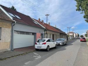 Pronájem bytu 1+kk, Pardubice, K Dolíčku, 40 m2
