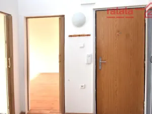 Pronájem bytu 2+1, Chomutov, Zahradní, 59 m2