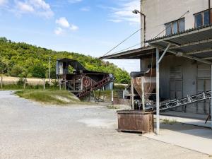 Prodej výrobních prostor, Čebín, 3507 m2