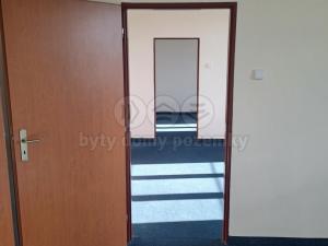 Pronájem kanceláře, Praha - Holešovice, Za papírnou, 95 m2