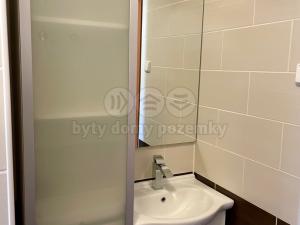 Pronájem kanceláře, Praha - Holešovice, Za papírnou, 95 m2