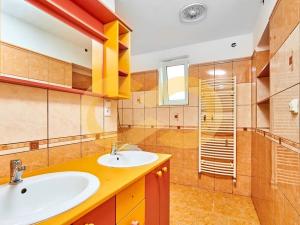 Prodej rodinného domu, Malonty, 202 m2