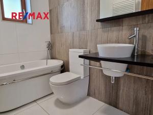 Pronájem bytu 2+kk, Jesenice, V Lázních, 46 m2