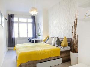 Pronájem bytu 2+kk, Praha - Bubeneč, V. P. Čkalova, 51 m2