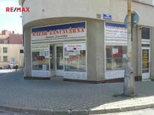 Prodej obchodního prostoru, Kladno, Poštovní náměstí, 92 m2