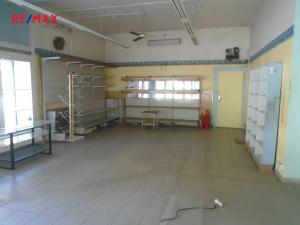Prodej obchodního prostoru, Kladno, Poštovní náměstí, 92 m2