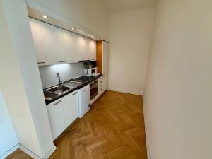 Pronájem kanceláře, Praha - Vinohrady, Mánesova, 160 m2