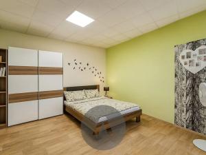 Prodej rodinného domu, Pohořelice, nám. Svobody, 154 m2