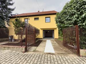 Pronájem rodinného domu, Praha - Kunratice, Za hájovnou, 360 m2