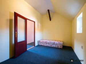 Prodej rodinného domu, Horní Ředice, 600 m2