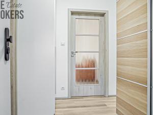 Pronájem bytu 1+kk, Chýnice, Karlštejnská, 38 m2