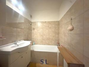 Pronájem bytu 2+1, Stráž pod Ralskem, Máchova, 56 m2