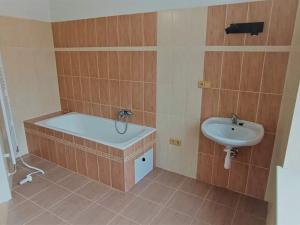 Pronájem bytu 2+kk, Dvůr Králové nad Labem, Havlíčkova, 67 m2