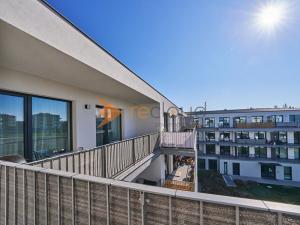 Prodej bytu 2+kk, Horoměřice, Velvarská, 53 m2