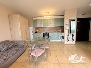 Prodej bytu 2+kk, Nesebar, Bulharsko, 53 m2