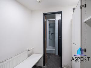 Pronájem kanceláře, Praha - Chodov, Líbalova, 660 m2