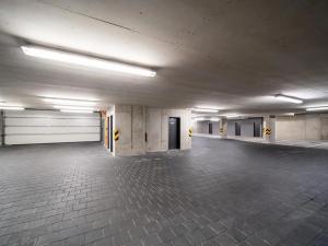 Pronájem bytu 2+kk, Praha - Karlín, U Sluncové, 55 m2