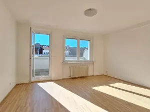 Pronájem bytu 1+1, Praha - Strašnice, Černokostelecká, 38 m2