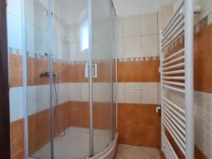 Pronájem bytu 1+1, Praha - Strašnice, Černokostelecká, 38 m2