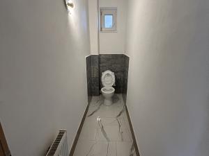 Pronájem bytu 3+1, Ústí nad Labem - Bukov, Na Kohoutě, 108 m2