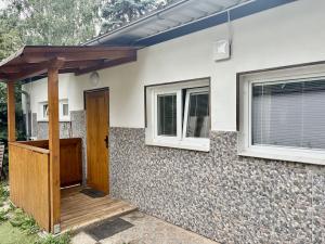 Pronájem domu, Praha - Malešice, U tvrze, 40 m2