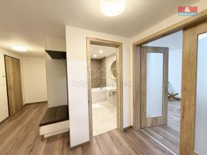 Pronájem bytu 3+kk, Praha, Kolbenova, 98 m2