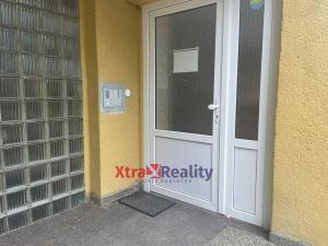 Pronájem bytu 1+kk, Teplice, Bílinská, 44 m2