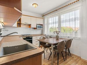 Prodej rodinného domu, Křižanov, Dlouhá, 228 m2