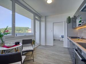 Pronájem bytu 3+1, Chomutov, Seifertova, 69 m2