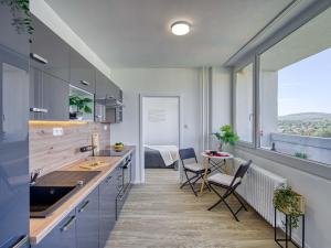 Pronájem bytu 3+1, Chomutov, Seifertova, 69 m2