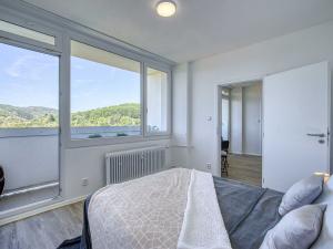 Pronájem bytu 3+1, Chomutov, Seifertova, 69 m2