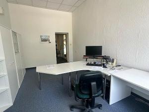 Pronájem kanceláře, Blansko, Gellhornova, 541 m2