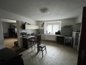 Dražba rodinného domu, Zalužany, 172 m2