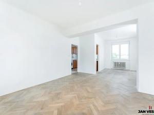 Pronájem bytu 3+1, Praha - Čakovice, Něvská, 76 m2
