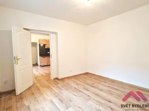 Pronájem bytu 2+kk, Praha - Michle, Kapitulská, 48 m2