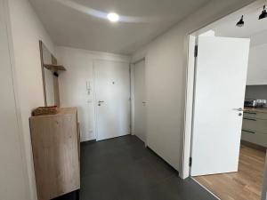 Pronájem bytu 2+kk, Praha, Perucká, 46 m2