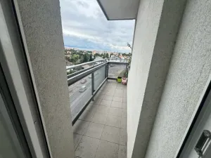 Pronájem bytu 1+kk, Praha, Hornoměcholupská, 26 m2