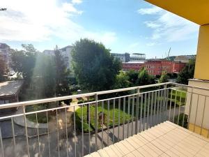 Pronájem bytu 1+kk, Praha - Vysočany, Pod Harfou, 38 m2