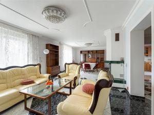 Pronájem rodinného domu, Praha, Paběnická, 480 m2