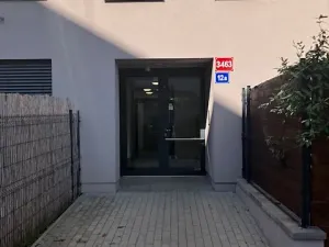 Pronájem bytu 1+kk, Praha - Strašnice, Třebohostická, 39 m2