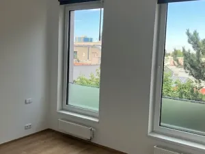 Pronájem bytu 1+kk, Praha - Strašnice, Třebohostická, 39 m2