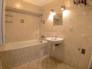 Pronájem bytu 2+1, Praha - Karlín, Vítkova, 79 m2