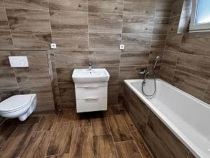 Pronájem rodinného domu, Ostrava, Krmelínská, 204 m2