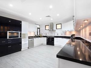Prodej rodinného domu, Dubaj, Spojené arabské emiráty, 450 m2