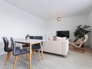 Pronájem bytu 3+kk, Praha - Hloubětín, Nepelova, 85 m2