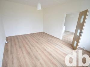 Pronájem bytu 1+1, Karlovy Vary, Chomutovská, 36 m2
